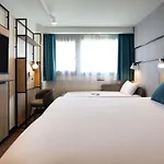 Hotel Ibis Gare De Lyon Diderot Parigi