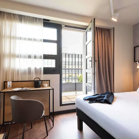 Hotel Ibis Gare De Lyon Diderot 3*